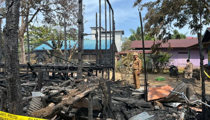 Camat Purwoko: Bantuan Ini untuk Meringankan Beban Korban Kebakaran