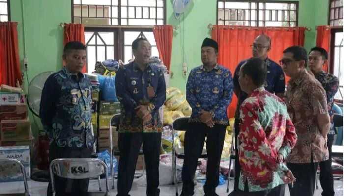 Wabup Katingan Cek Pendataan Bantuan di Posko Kebakaran