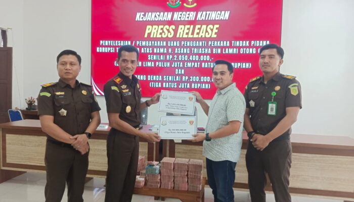 Dana Desa Dikorupsi, Kejari Katingan Terima Uang Pengganti Miliaran Rupiah