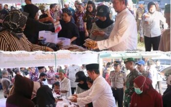 Bupati Katingan Ajak Pedagang Jaga Kualitas di Pasar Ramadan
