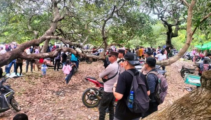Antusiasme Warga Membludak, Polsek Katingan Kuala Siaga di Lokasi Hiburan