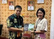 Kadisdik Katingan Terima Kunjungan SMPN 4 Katingan Kuala, Serahkan Dua Prasasti