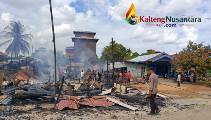 Diduga Korsleting, Kebakaran Hanguskan 4 Bangunan di Samba Katung Katingan 