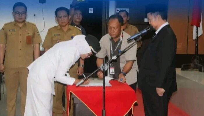 Bupati Saiful Ingatkan Pejabat Desa Jalankan Amanah dengan Tanggung Jawab