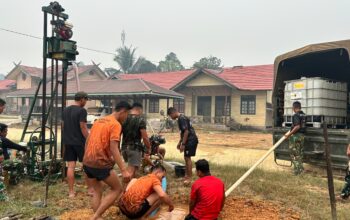 Tak Hanya Air Bersih, TNI AD Juga Benahi Fasilitas Sekolah di Pedalaman Katingan